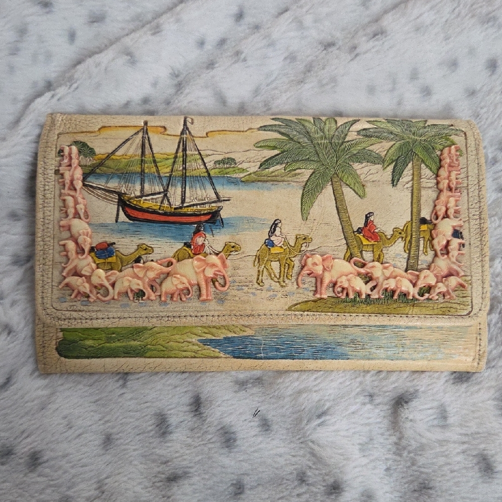 Vintage Style Wallet with Elephant and Camel Design